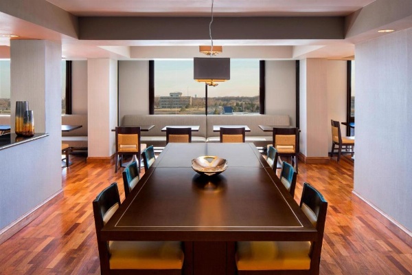 Sheraton West Des Moines Hotel image 19