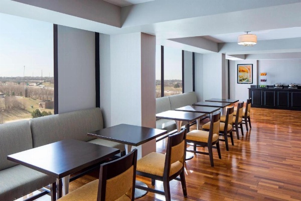 Sheraton West Des Moines Hotel image 20